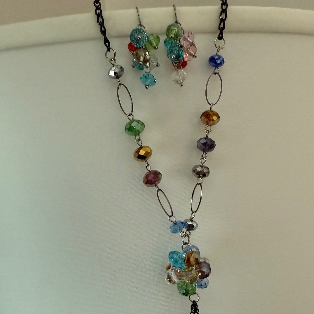 Multicolor Necklace and Earrings Set NWOT - Picture 8 of 11